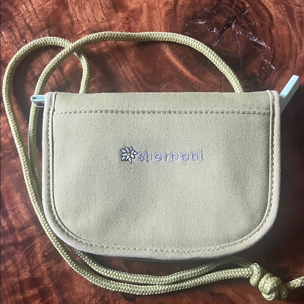 Sherpani Olive Wristlet Clutch